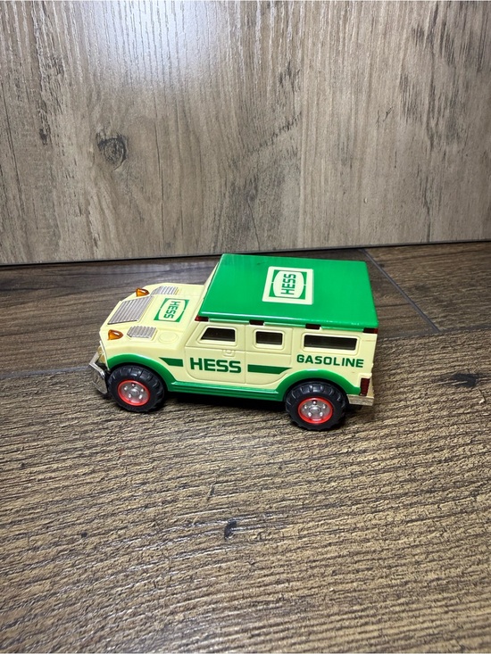Hess Other - Hess Gasoline Corp. 2001 Collectible Humvee 4” Toy Armored Unit Hummer Brinks